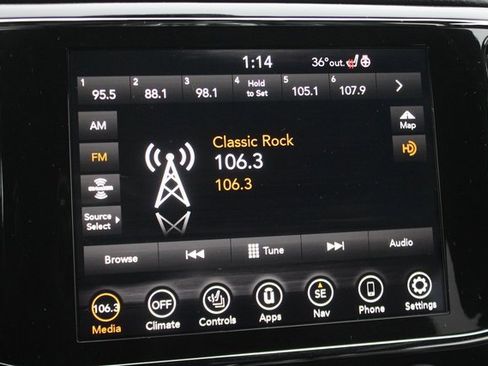 Used 2022 Jeep Grand Cherokee Laredo X image 7