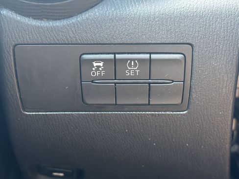 Used 2018 Toyota Yaris iA image 30