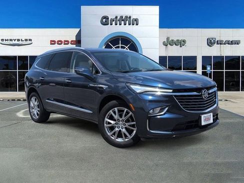 Used 2023 Buick Enclave Premium w/ Experience Buick Package AWD/4WD image 2