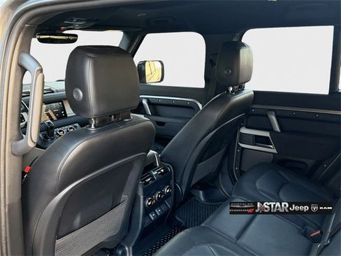 Used 2023 Land Rover Defender 110 X-Dynamic SE image 14