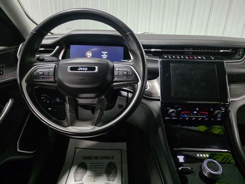 Used 2021 Jeep Grand Cherokee L Limited AWD/4WD image 8