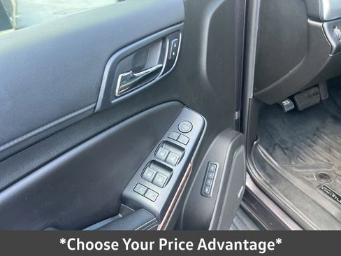 Used 2018 Chevrolet Suburban LT image 45
