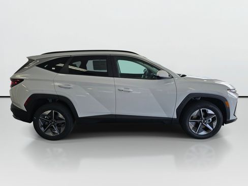 New 2026 Hyundai Tucson SEL AWD/4WD image 2