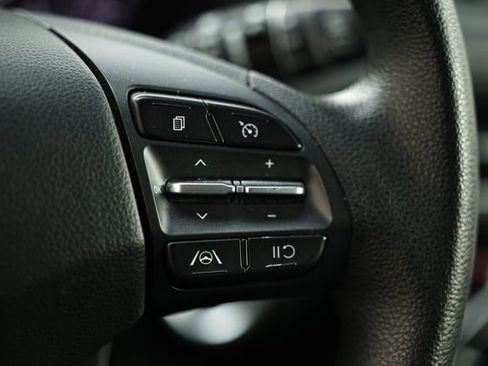 Used 2023 Hyundai Kona SEL AWD/4WD image 33