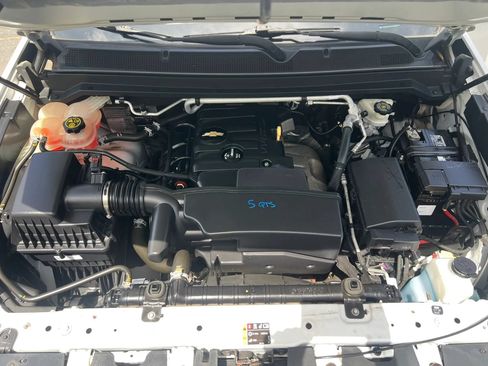 Used 2016 Chevrolet Colorado W/T w/ WT Convenience Package AWD/4WD image 9