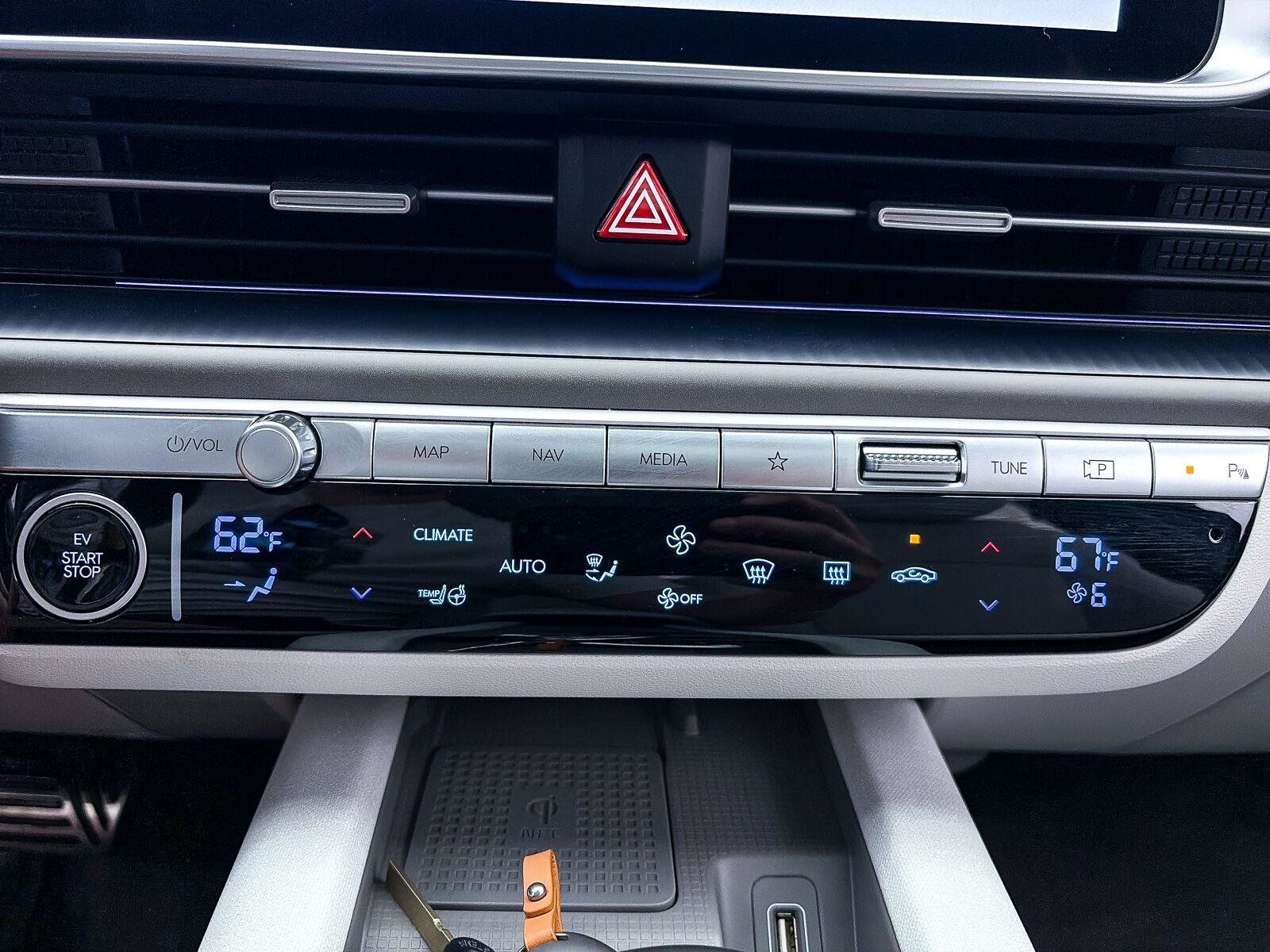 Used 2025 Hyundai Ioniq 6 Limited RWD image 27
