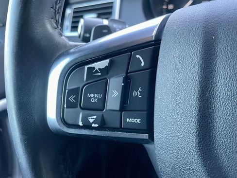Used 2018 Land Rover Discovery Sport HSE image 23