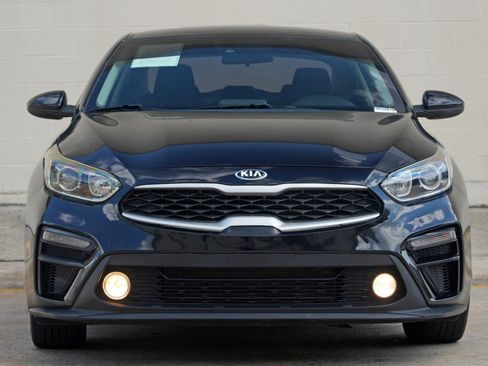 Used 2019 Kia Forte LXS FWD image 6