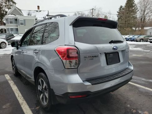 Used 2018 Subaru Forester 2.5i Premium w/ All-Weather Package image 6