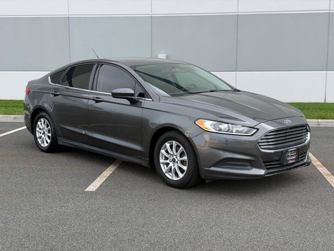 Used 2015 Ford Fusion S image 3