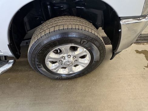 Used 2026 RAM 2500 Big Horn AWD/4WD image 13
