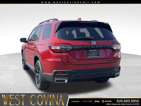 Used 2025 Honda Pilot Black Edition image 8