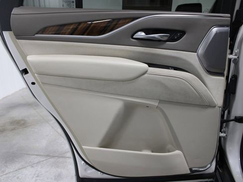 Used 2021 Cadillac Escalade Sport Platinum RWD image 23