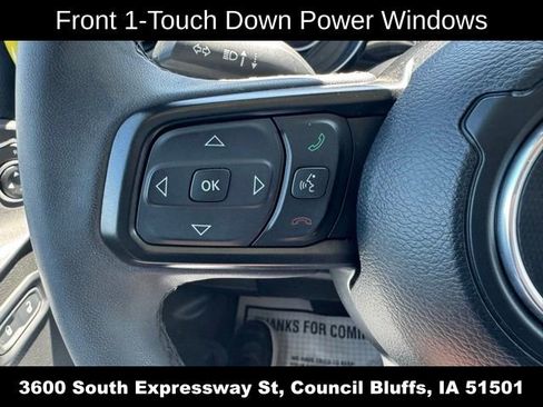 Used 2023 Jeep Gladiator Sport AWD/4WD image 19