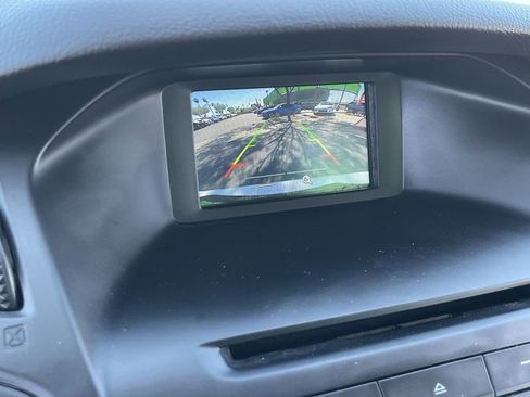 Used 2017 Ford Focus SE image 27