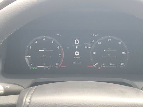 Certified 2025 Toyota Tacoma TRD Sport image 36