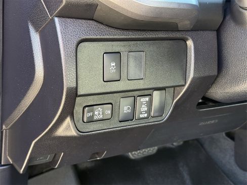 Used 2022 Toyota Tacoma 4x4 Double Cab image 18