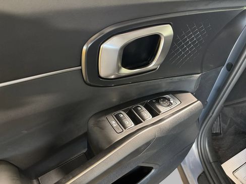 Certified 2024 Kia Sorento LX FWD image 14