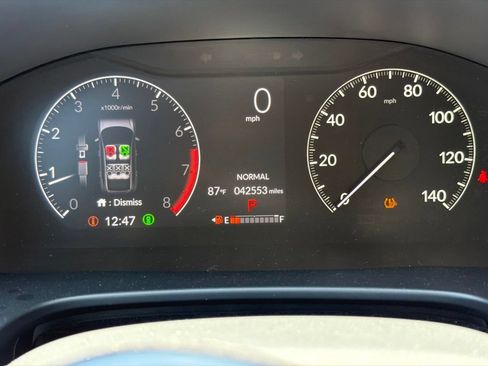 Used 2024 Honda CR-V EX image 3