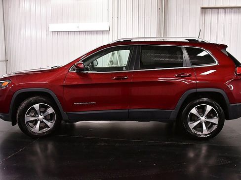 Used 2019 Jeep Cherokee Limited image 4