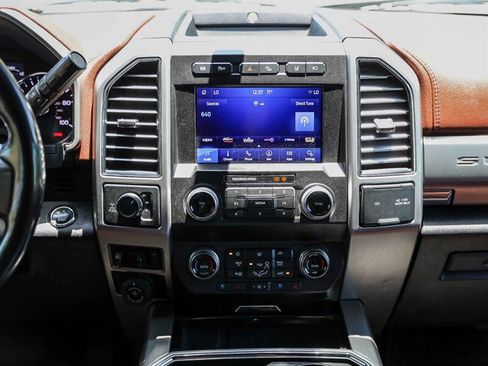 Used 2021 Ford F350 Platinum w/ Tremor Off-Road Package AWD/4WD image 20