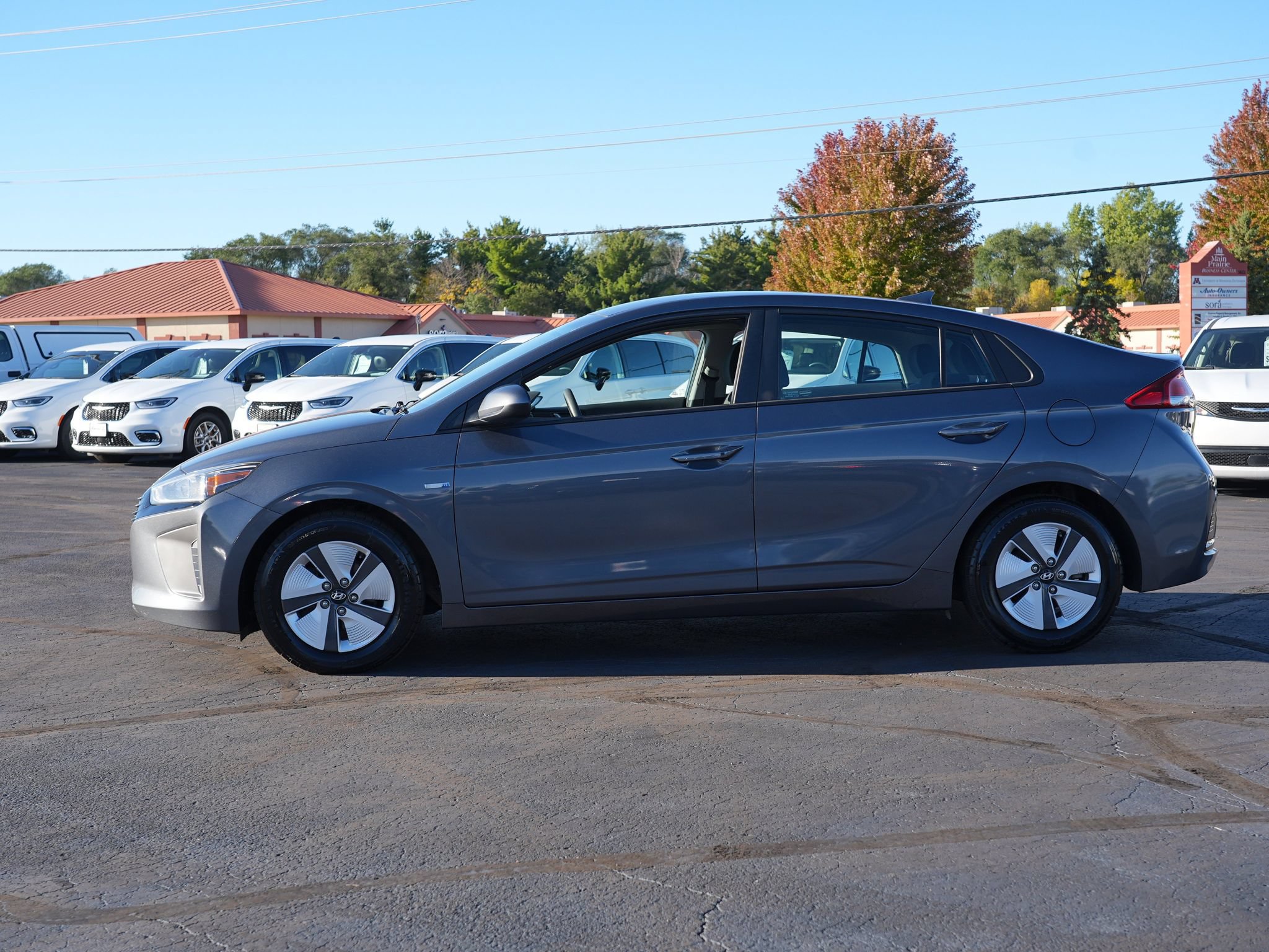 Used 2018 Hyundai Ioniq Blue FWD image 7