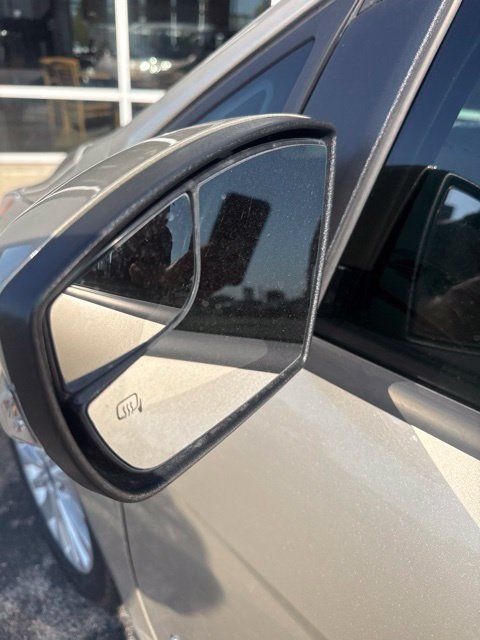 Used 2018 Ford C-MAX SE w/ Equipment Group 202A FWD image 15