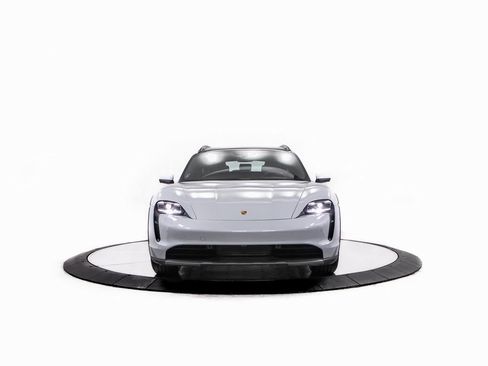 Certified 2024 Porsche Taycan 4 Cross Turismo image 10