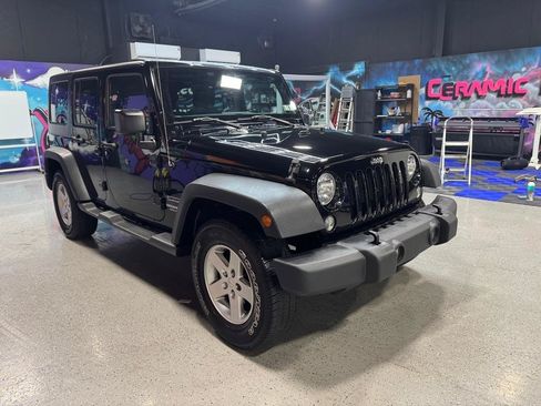 Used 2015 Jeep Wrangler Unlimited Sport w/ Quick Order Package 24S AWD/4WD image 7