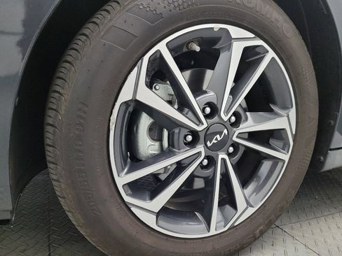 Used 2024 Kia Forte LXS image 31