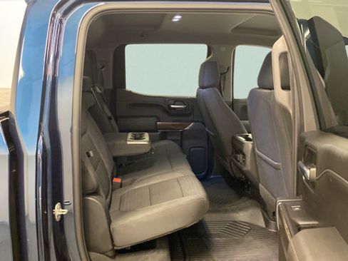 Used 2021 Chevrolet Silverado 1500 LT Trail Boss AWD/4WD image 32