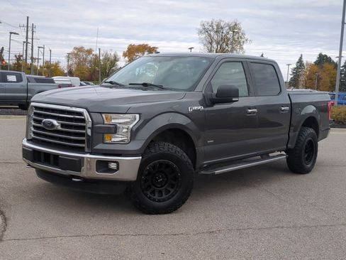 Used 2016 Ford F150 XLT w/ Equipment Group 302A Luxury image 1