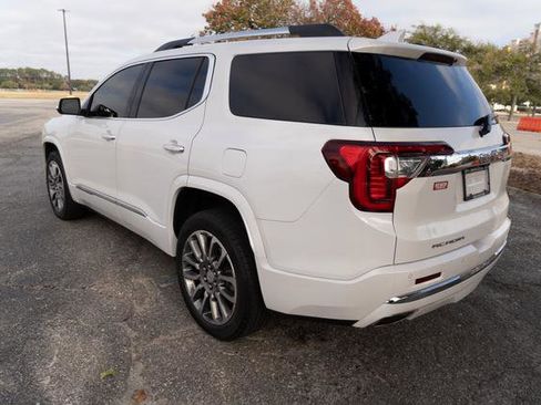 Used 2022 GMC Acadia Denali w/ Denali Ultimate Package image 5