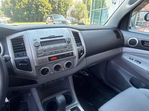 Used 2010 Toyota Tacoma 4x4 Double Cab V6 w/ TRD Sport Pkg image 24