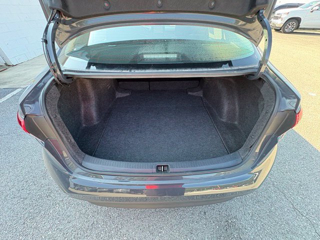 Used 2025 Toyota Corolla LE FWD image 27