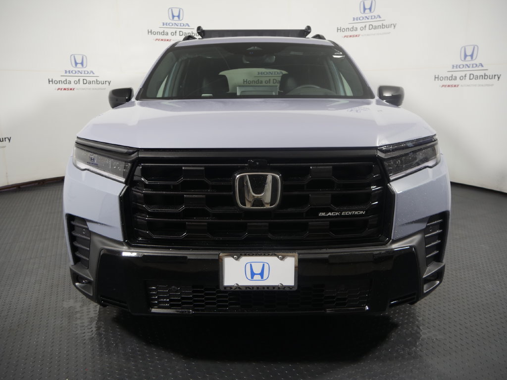 New 2026 Honda Pilot Black Edition image 2
