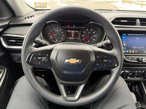 Used 2023 Chevrolet TrailBlazer LT w/ Convenience Package image 23