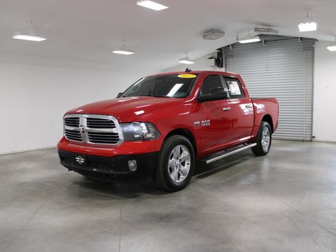Used 2017 RAM 1500 Big Horn RWD image 4