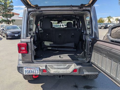Used 2025 Jeep Wrangler Unlimited Rubicon AWD/4WD image 31