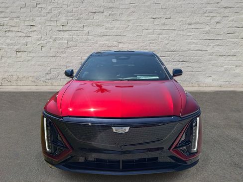 New 2026 Cadillac Lyriq Premium Sport w/ LPO, ONYX Package AWD/4WD image 8