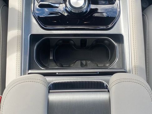 New 2026 Jeep Grand Wagoneer Limited image 22