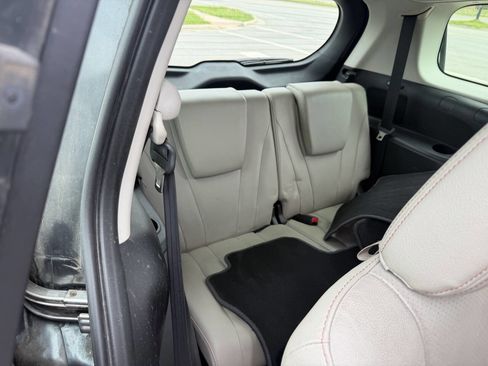 Used 2012 MAZDA MAZDA5 Grand Touring FWD image 14