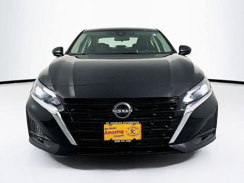 Certified 2025 Nissan Altima 2.5 S FWD image 2