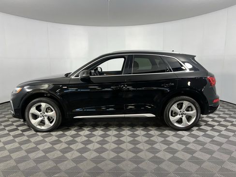 Used 2022 Audi Q5 2.0T Prestige w/ Prestige Package image 5