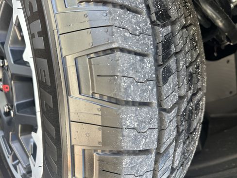 Used 2025 Toyota 4Runner TRD Off-Road Premium AWD/4WD image 8