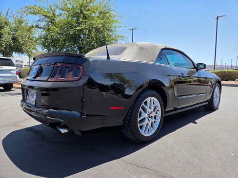 Used 2013 Ford Mustang Premium RWD image 6