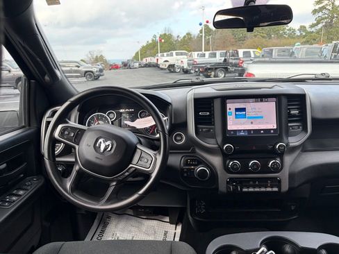 Used 2024 RAM 2500 Tradesman w/ Chrome Appearance Group image 8