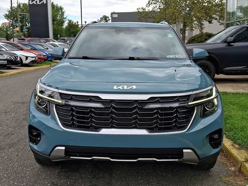 Certified 2024 Kia Seltos EX AWD/4WD image 2