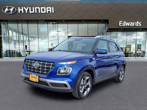 Certified 2025 Hyundai Venue SEL image 1