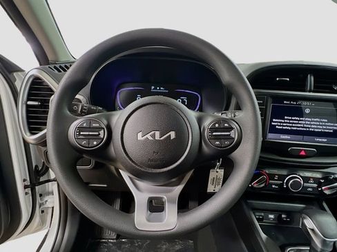 New 2025 Kia Soul LX image 11